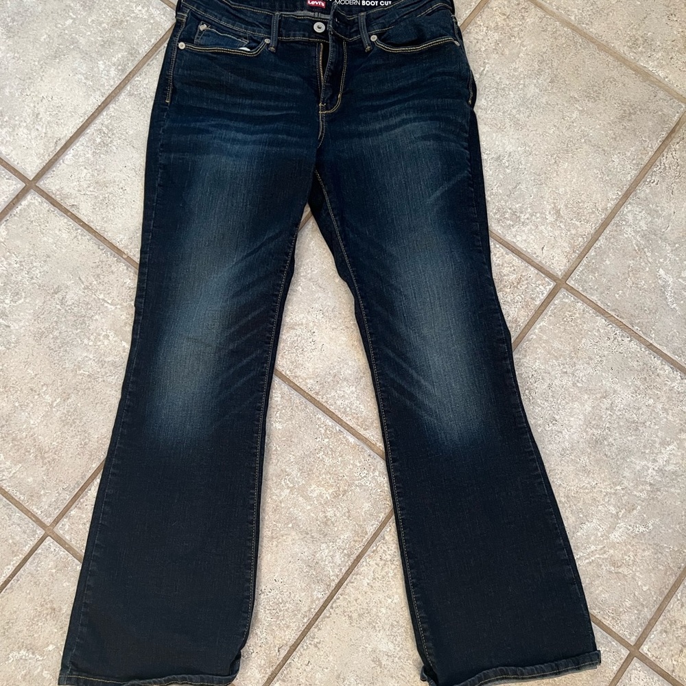 Levi’s Denizen modern bootcut jeans